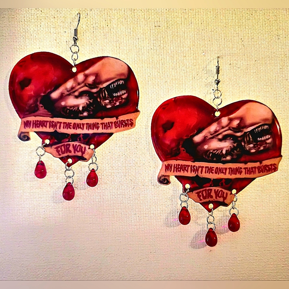 Xenomorph Chest Burster earrings